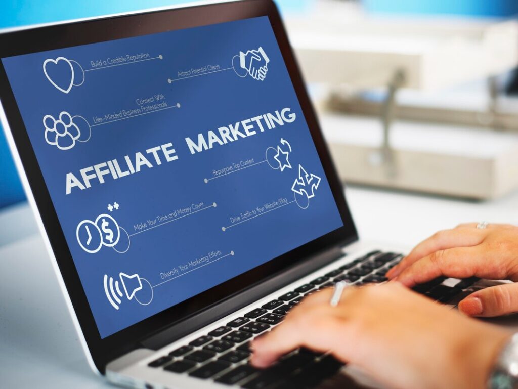 Best Online Business Ideas For Students From Home