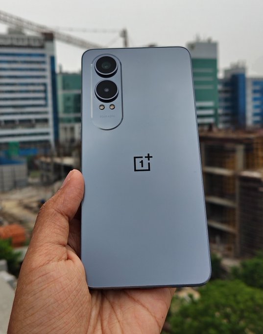 Best Top 5 smartphones under 25,000 in January 2025